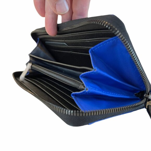 Tumi Vista Zip-around Blue Continental Wallet - Picture 2 of 9